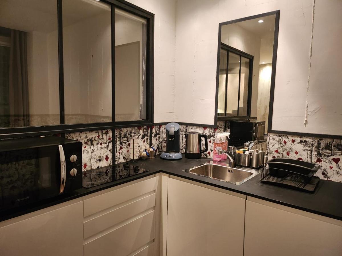 Charmant Cocon Iode Cosy Equipe, Baigne De Lumiere, Situe Au Coeur De La Rochelle A 1Min A Pied Du Marche Central Avec Tv Et Wifi ภายนอก รูปภาพ